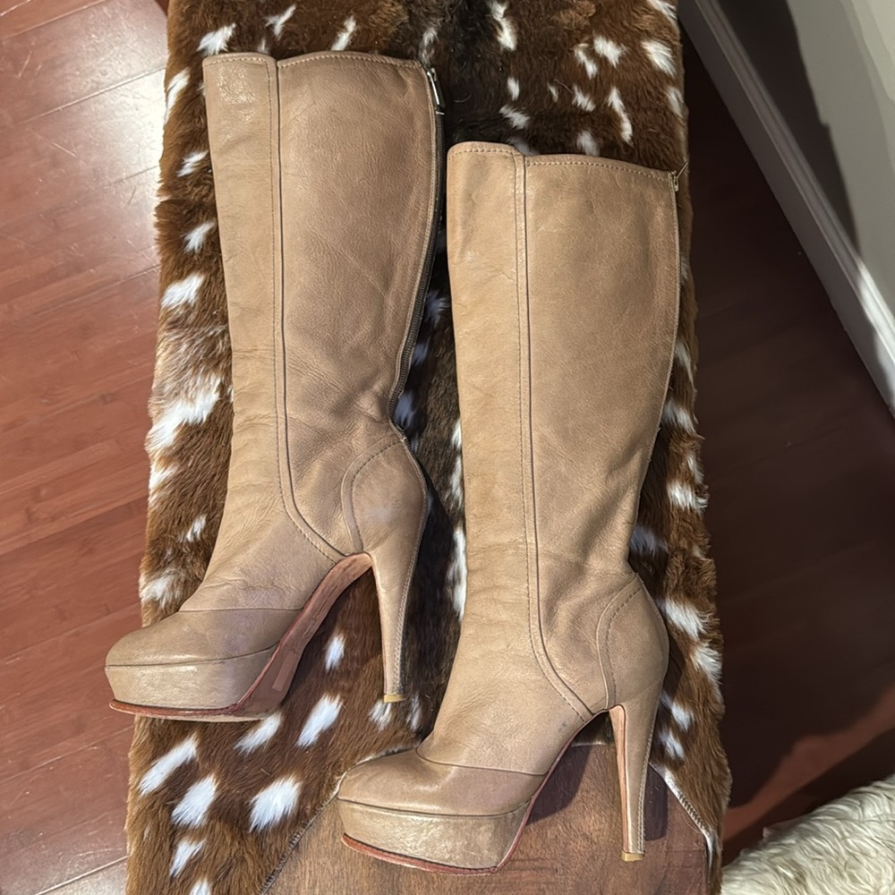 Dolce Vita ‘Calinda’ Knee high boots Nordstrom’s - 7.5 - excellent condition
